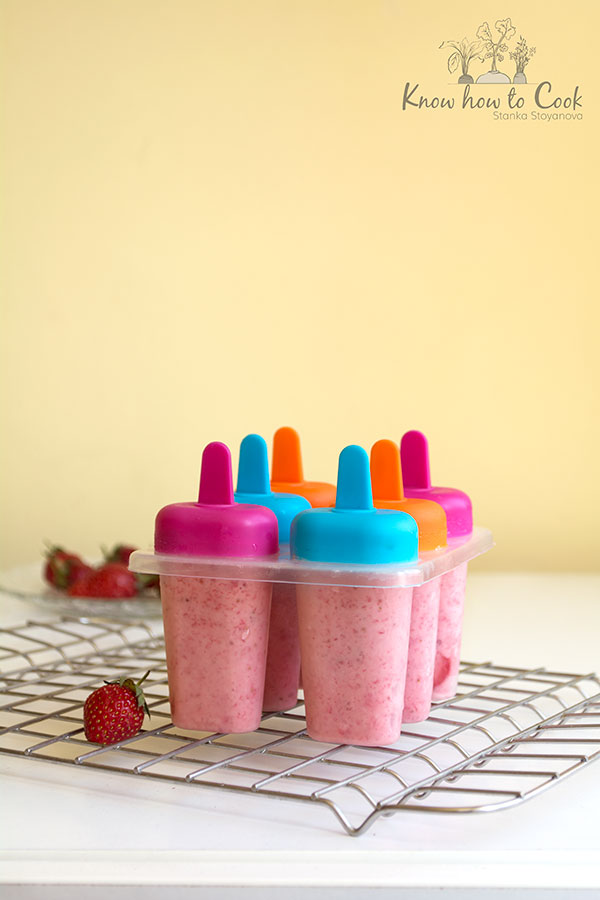 Безмлечен ягодов сладолед с ягодов сироп