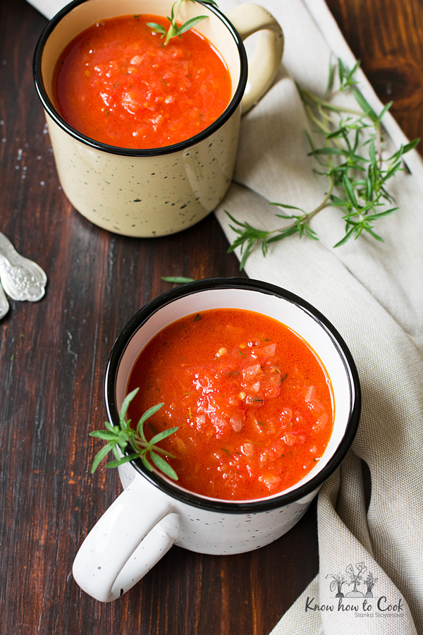 Как се приготвя доматена супа