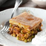 Мусака с кайма, грах и ориз в мултикукър